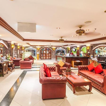 Tara Court Hotel Pattaya Exterior photo