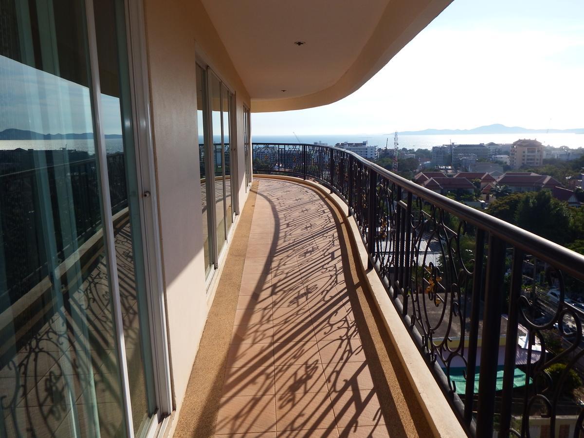 Tara Court Hotel Pattaya Exterior photo